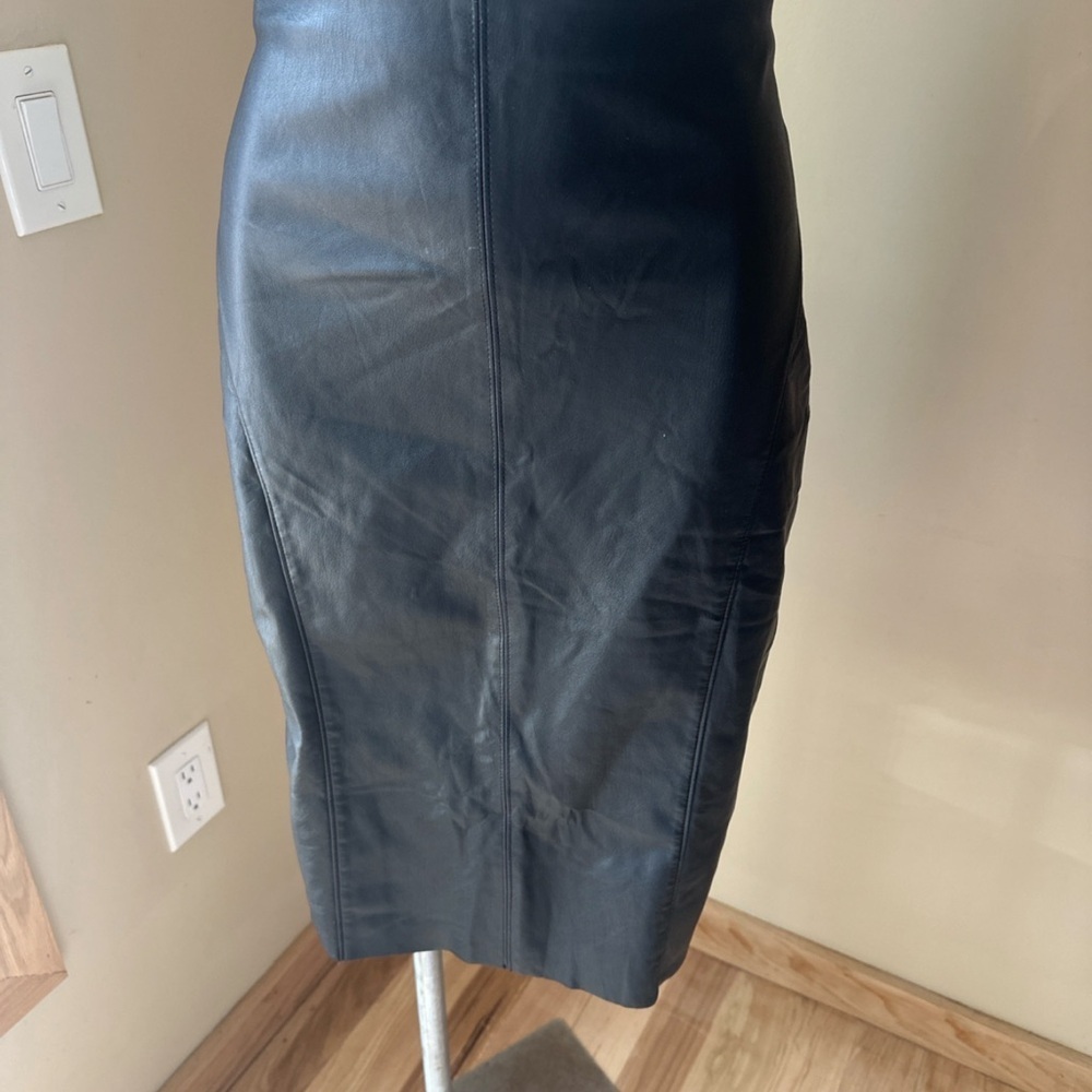 Express Black Faux Leather High-Waist Pencil Skirt - Picture 4 of 9